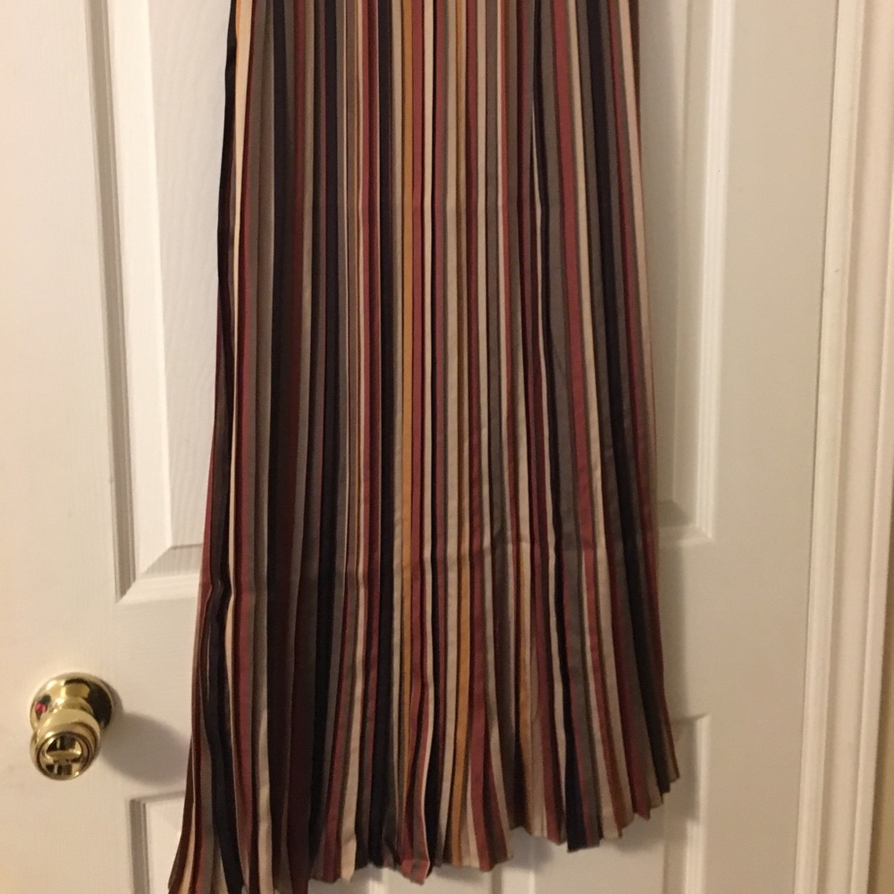 Christina Lei Pleated skirt